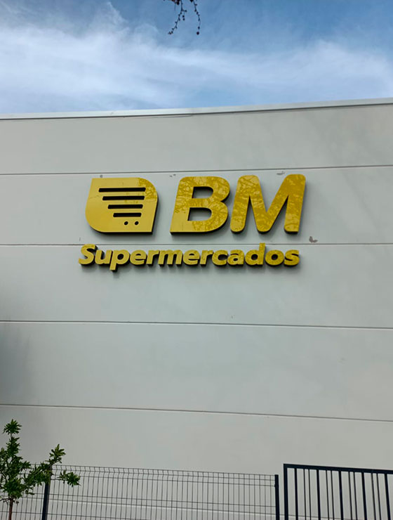 IMG Montaje de rotulos BM en las Rozas 06