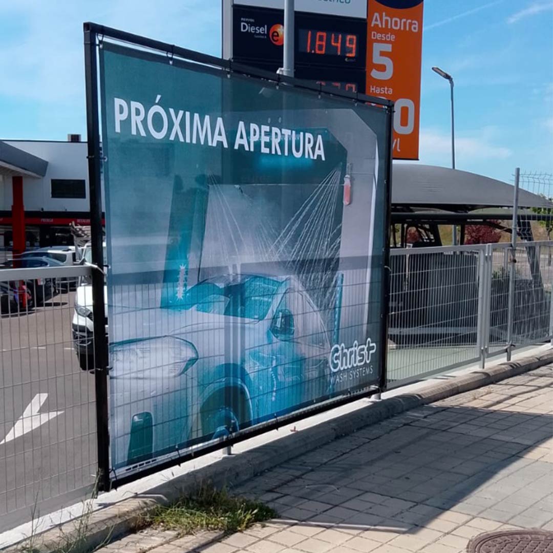 Fabricación, montaje y producción de lonas para gasolinera en Arroyomolinos 02