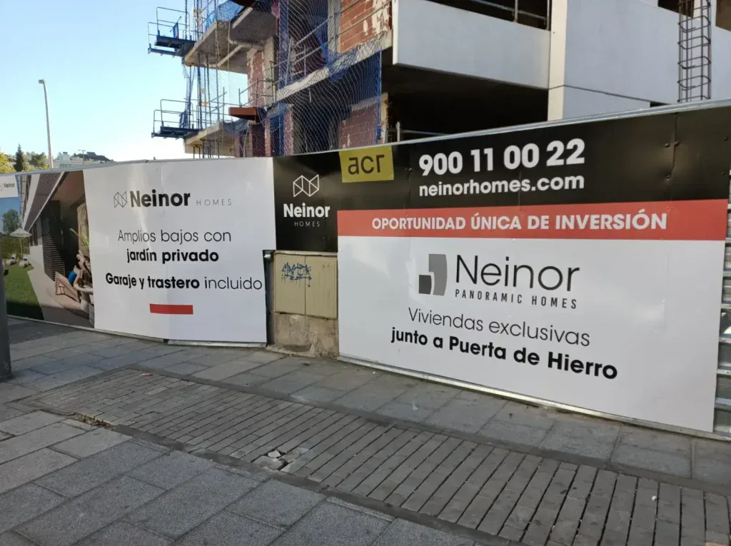 Fabricacion y montaje de cerramiento en C Joaquin Lorenzo Madrid Neinor 2