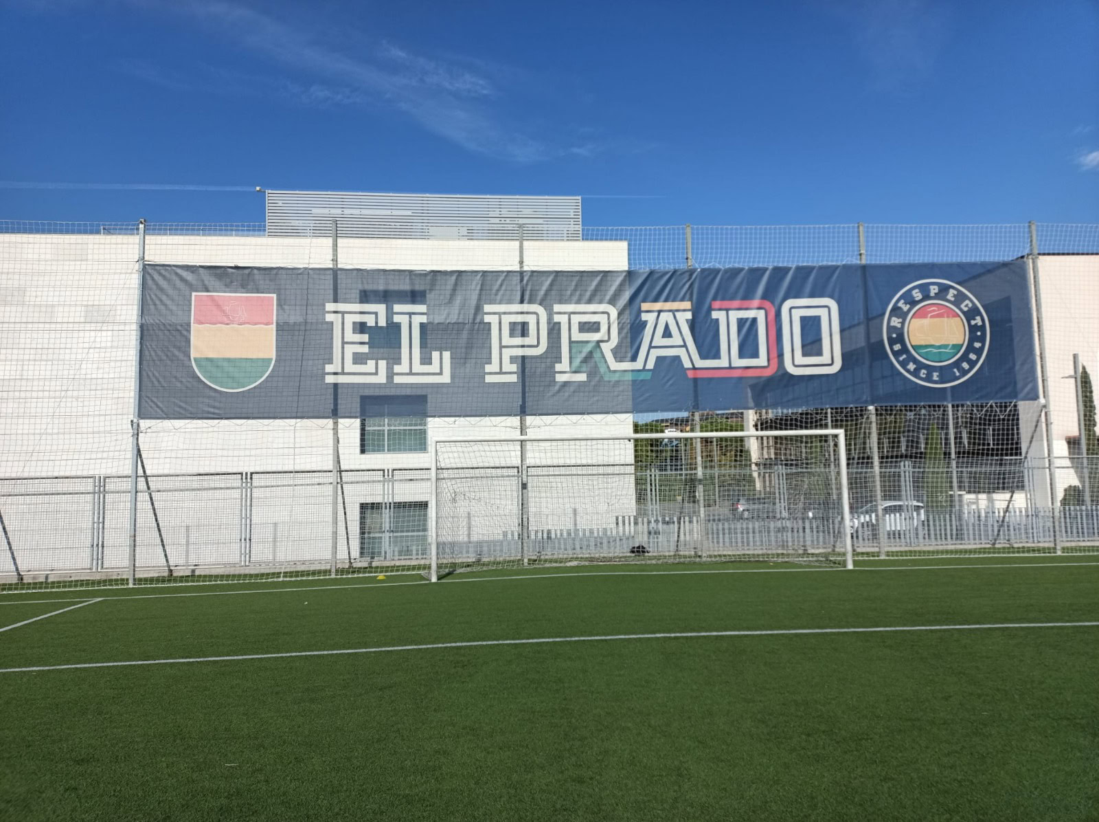 Arreglo de lona Colegio el Prado